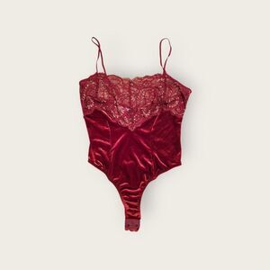 Vintage 90s Victoria's Secret red velvet lace bodice spaghetti strap bodysuit